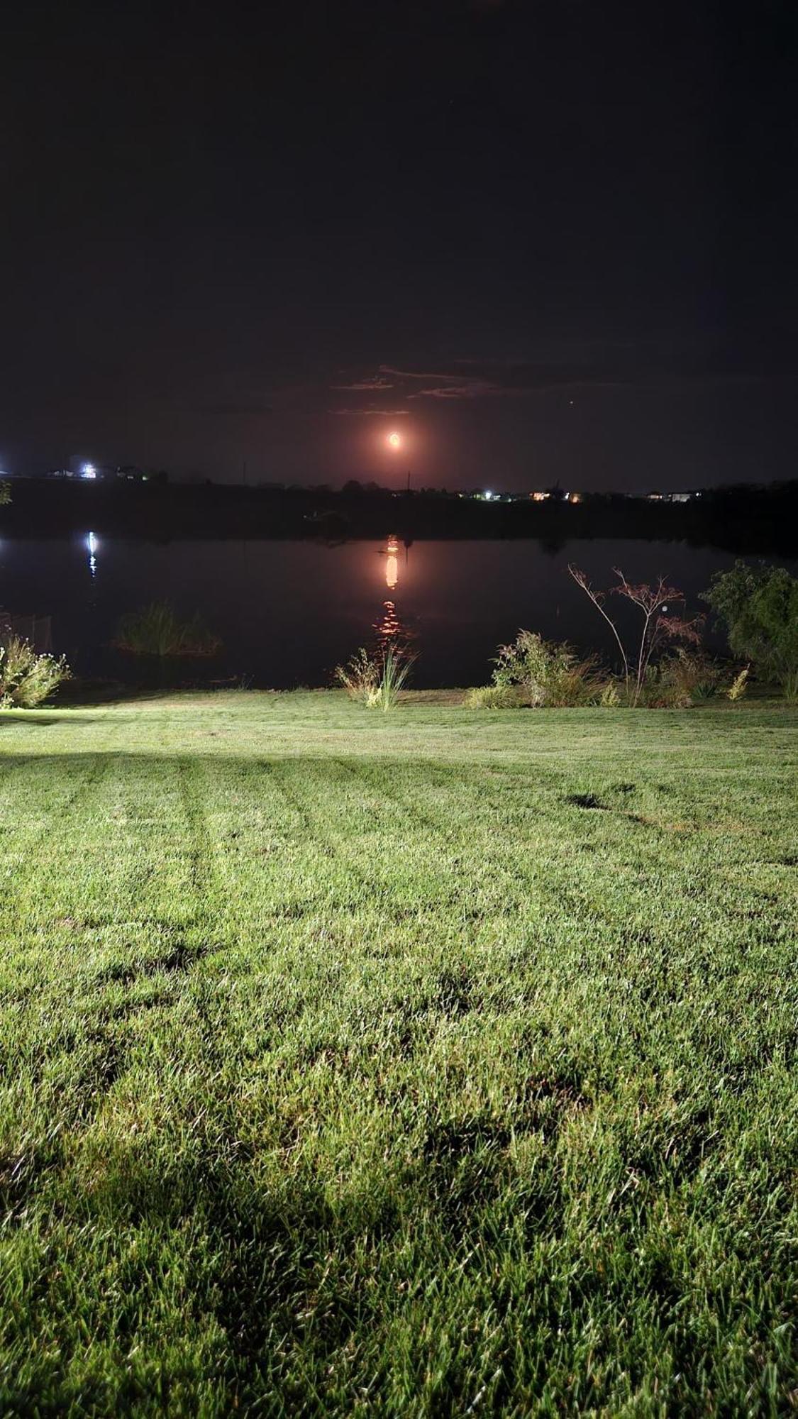 Casa De La Lac บาโลเตชติ ภายนอก รูปภาพ